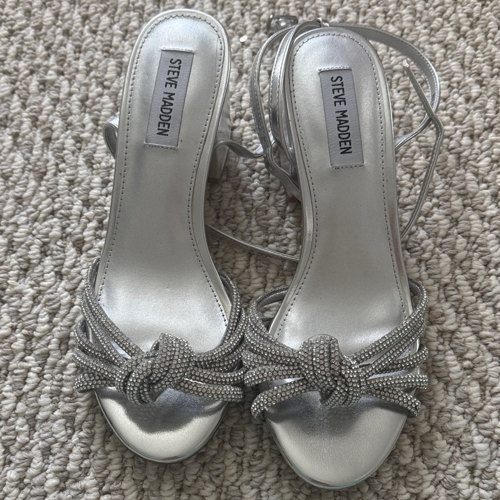 Steve Madden Metallic Silver Heels